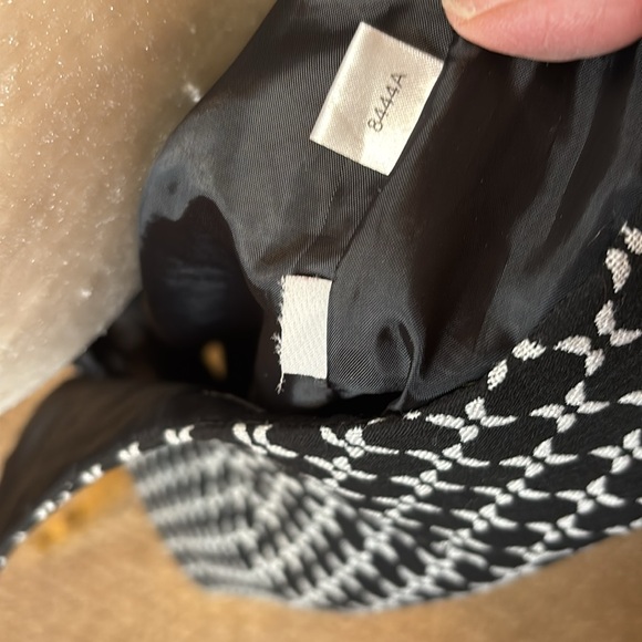 Black and white lined professional work skirt - nwot! - Picture 6 of 6